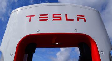 Tesla urges Trump administration to keep vehicle emissions rules, climate finding Tesla urges Trump administration to keep vehicle emissions rules, climate finding