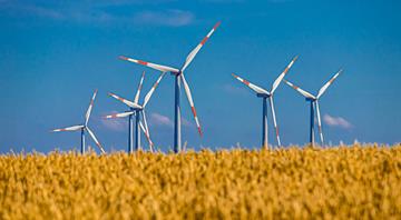 Countries failing to act on UN climate pledge to triple renewables, thinktank finds Countries failing to act on UN climate pledge to triple renewables, thinktank finds