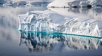 A giant Antarctic glacier is melting but scientists have found a way to thicken Arctic sea ice A giant Antarctic glacier is melting but scientists have found a way to thicken Arctic sea ice