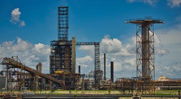 Revealed: European ‘green’ investments hold billions in fossil fuel majors Revealed: European ‘green’ investments hold billions in fossil fuel majors