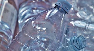 Tadweer Group to develop plastic bottles return programme in Abu Dhabi