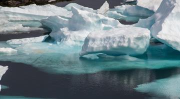 Cracks in Greenland Ice Sheet grow more rapidly in response to climate change, study warns Cracks in Greenland Ice Sheet grow more rapidly in response to climate change, study warns