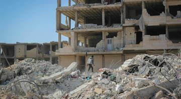 Clearing Gaza of almost 40m tonnes of war rubble will take years, says UN