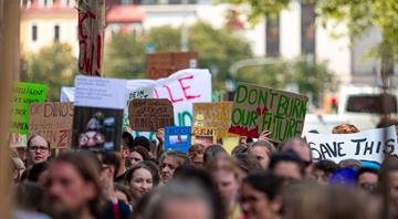 Rich countries silencing climate protest while preaching about rights elsewhere, says study Rich countries silencing climate protest while preaching about rights elsewhere, says study