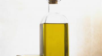 Olive oil at risk: Climate change threatens Mediterranean’s ‘liquid gold’