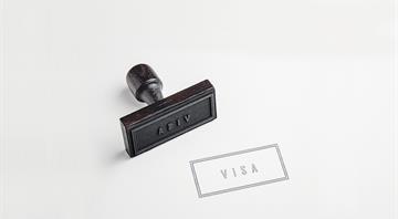 UAE initiates first phase of decade-long Blue Visa system UAE initiates first phase of decade-long Blue Visa system