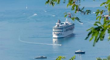 Can you take a clean cruise holiday and which vessels are the worst emitters? Can you take a clean cruise holiday and which vessels are the worst emitters?