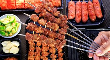 Meat is a leading emissions source – but few outlets report on it, analysis finds Meat is a leading emissions source – but few outlets report on it, analysis finds